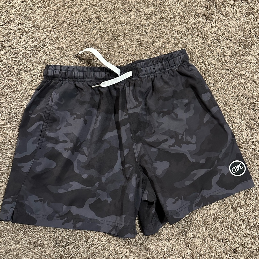 Cove Black Elastic Shorts